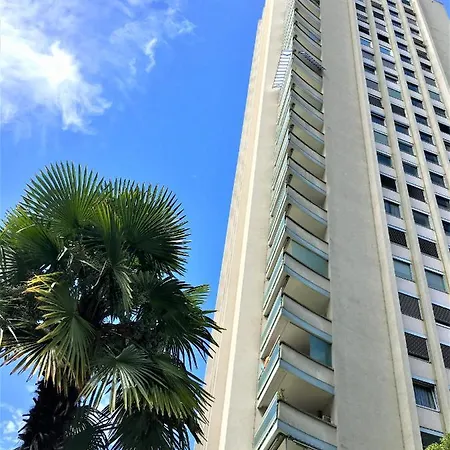 Lakeview | 65 Apartment